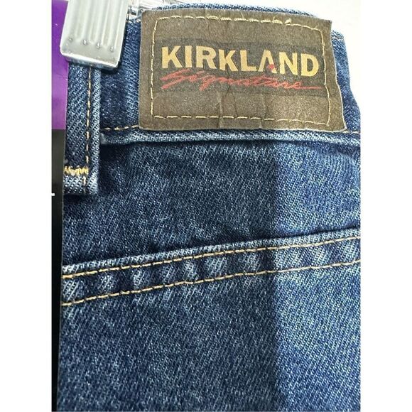 NWT Kirkland Signature Men's Relaxed Straight Leg Blue Denim Jeans Size 40 X 30 - Picture 7 of 10